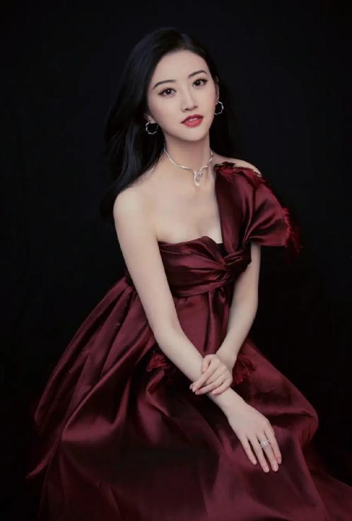 景甜知乎爆料视频大全,揭秘明星背后的故事  第1张